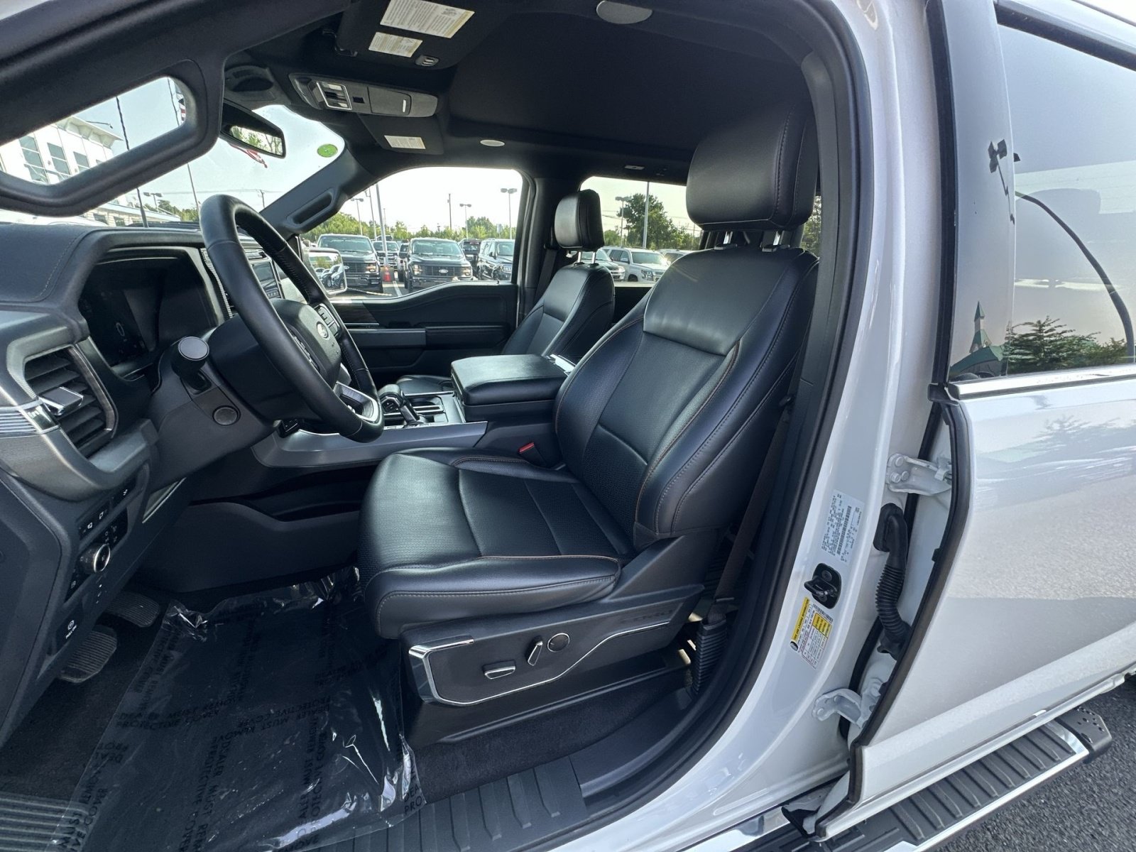 Certified 2024 Ford F150 Lariat w/ Equipment Group 502A High AWD/4WD image 21