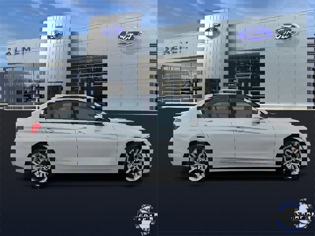 Used 2017 BMW 330i xDrive Sedan image 2