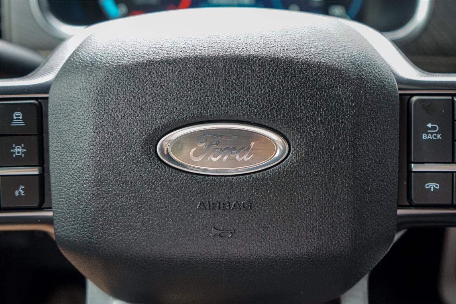 Certified 2022 Ford F150 Platinum w/ Equipment Group 701A High image 15