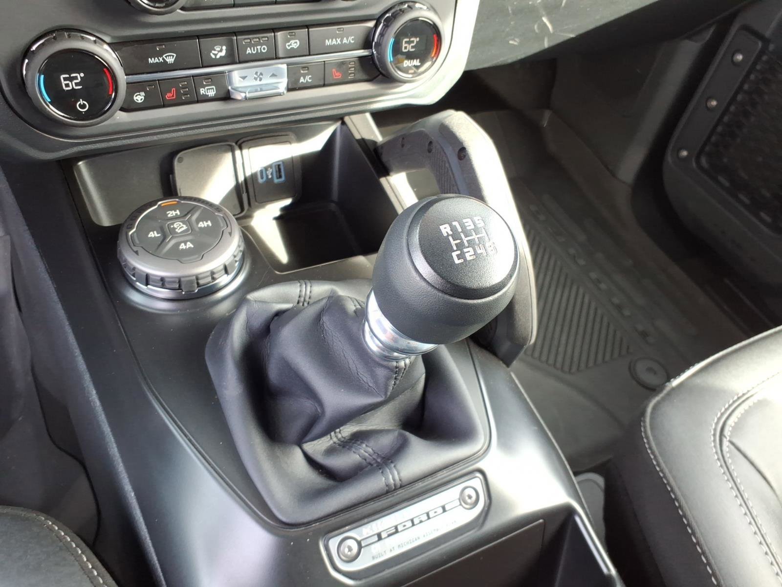 Certified 2025 Ford Bronco Badlands image 19