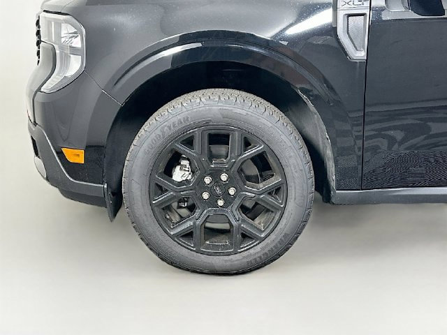 Certified 2025 Ford Maverick XLT w/ Black Appearance Package AWD/4WD image 28