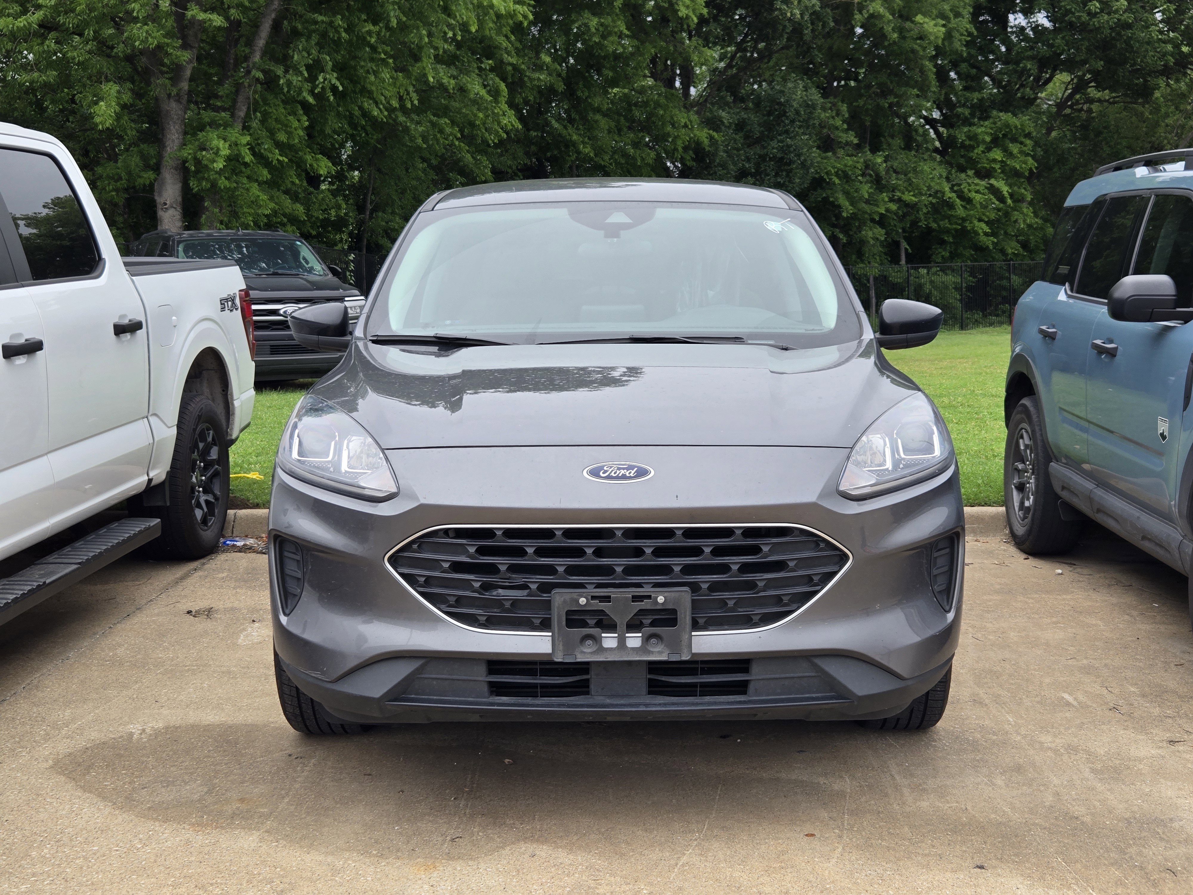 Certified 2021 Ford Escape SE w/ SE Sport Appearance Package FWD image 2