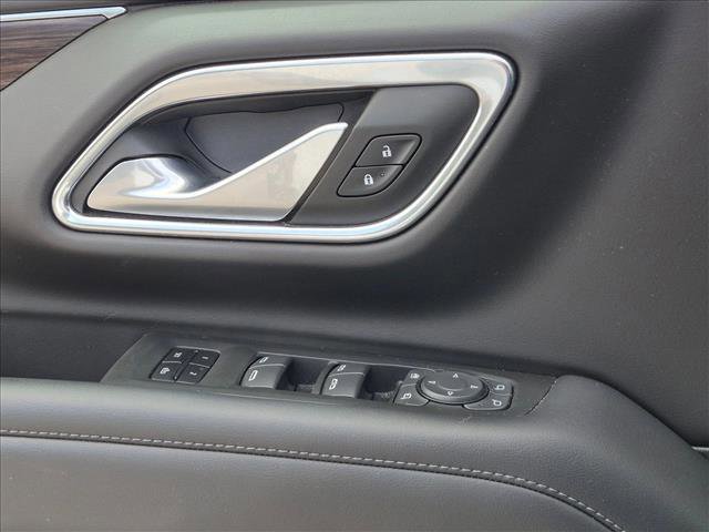 Used 2022 Chevrolet Tahoe Z71 w/ Luxury Package AWD/4WD image 14