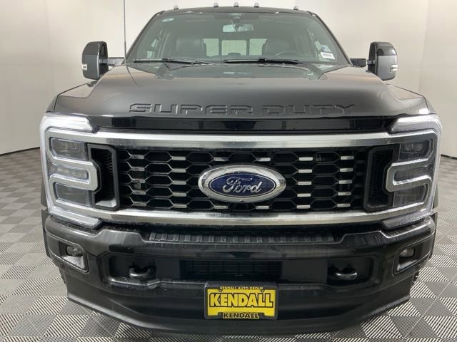 Certified 2025 Ford F450 Platinum w/ FX4 Off-Road Package image 7