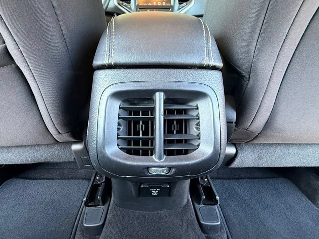 Used 2017 Jeep Cherokee Latitude w/ Safety/Convenience Group FWD image 20