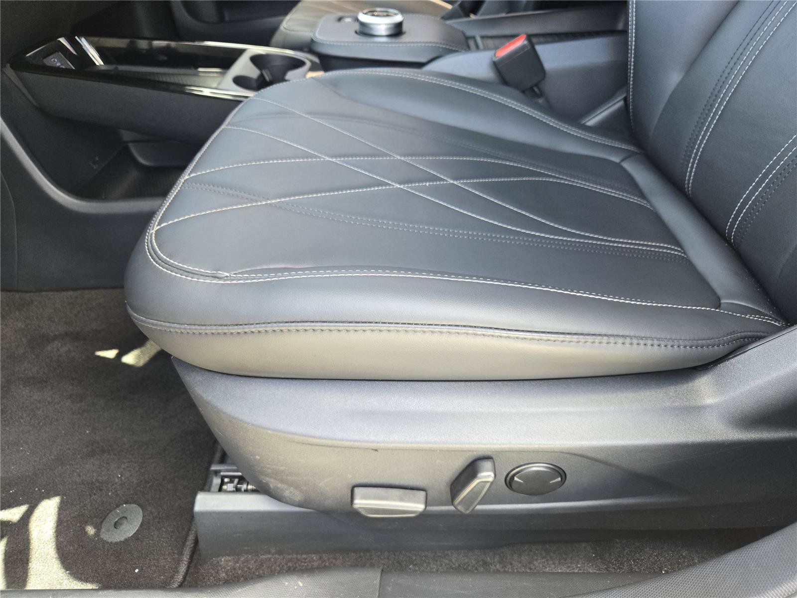 Certified 2024 Ford Mustang Mach-E Select RWD image 20