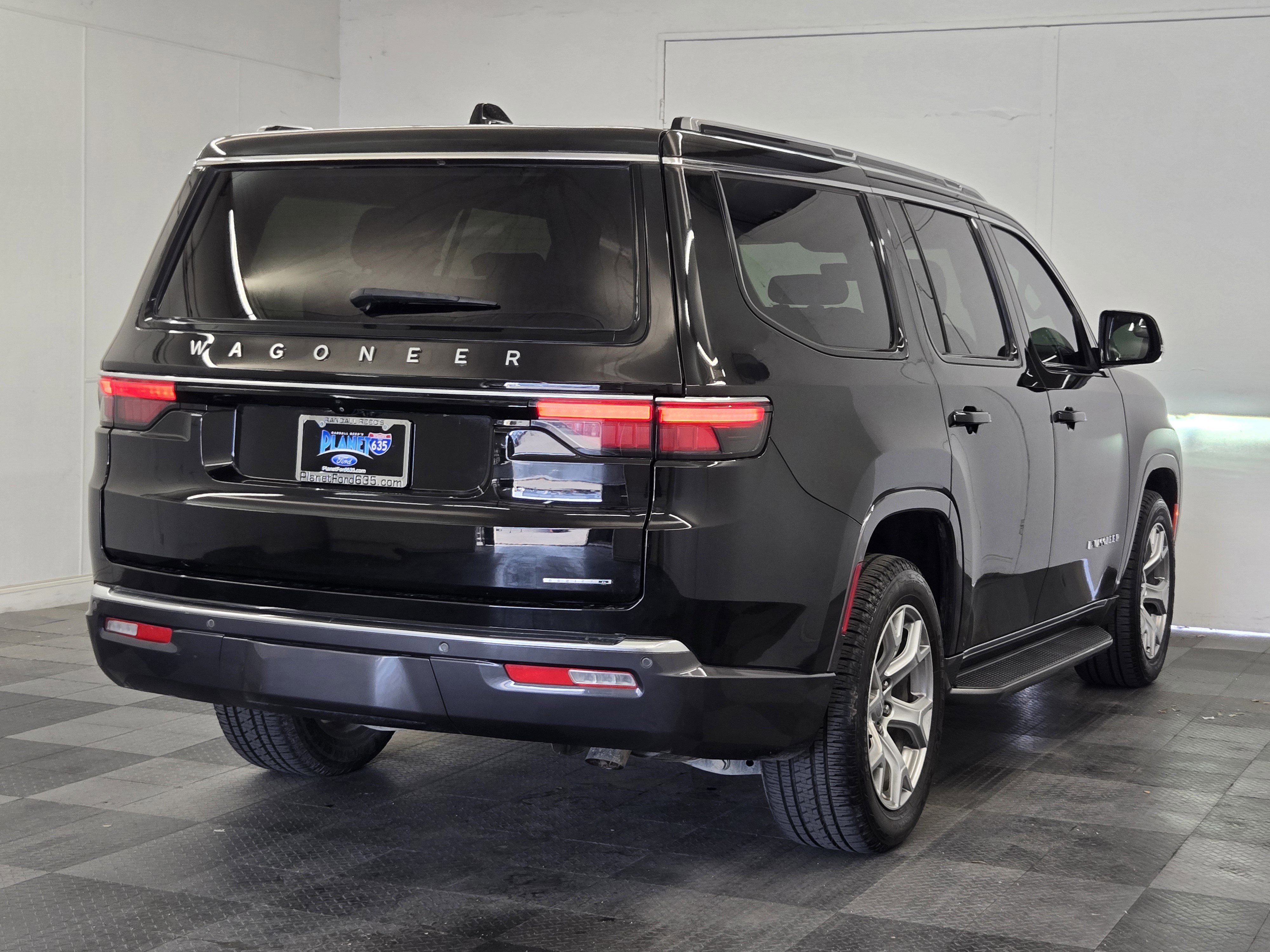 Used 2022 Jeep Wagoneer Series II image 5