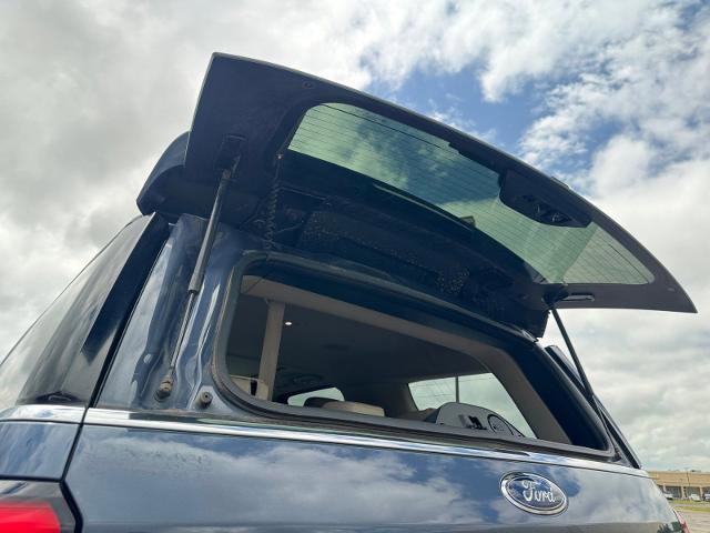 Certified 2023 Ford Expedition Platinum image 16