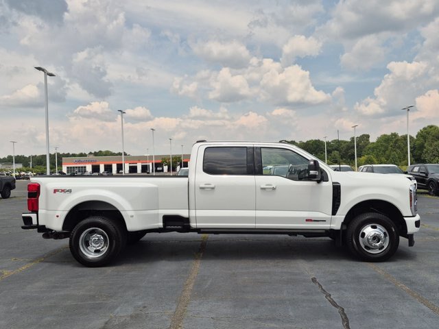 Certified 2025 Ford F350 Platinum AWD/4WD image 3