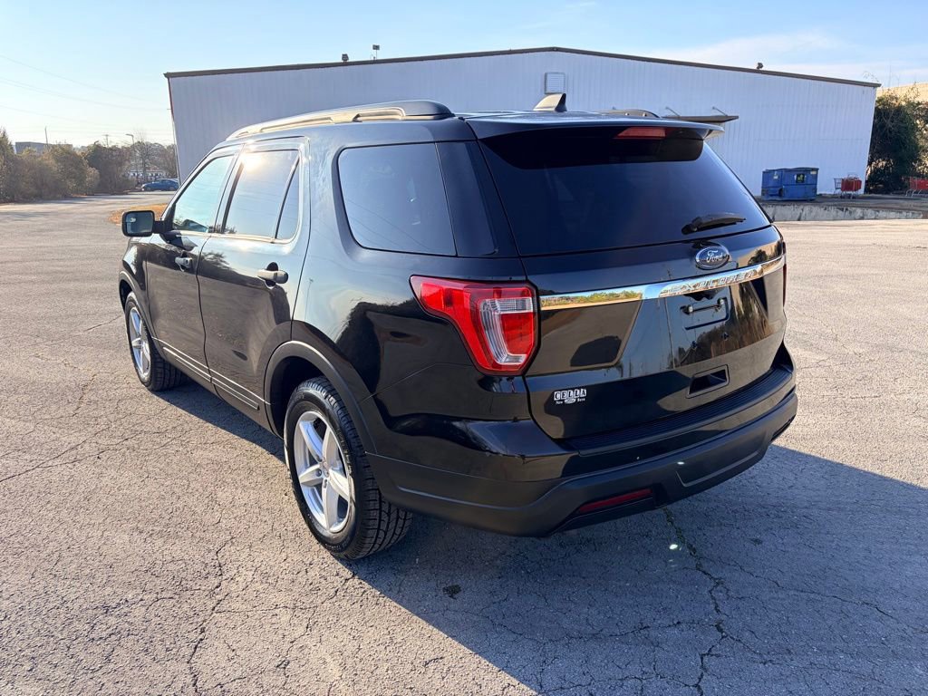 Certified 2019 Ford Explorer FWD image 2