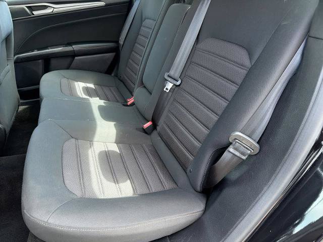 Certified 2019 Ford Fusion SE FWD image 21