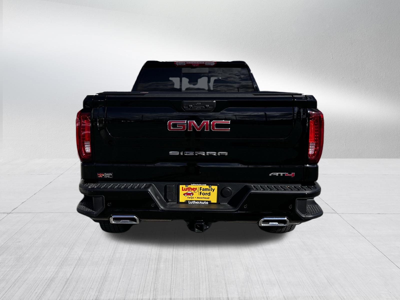 Used 2026 GMC Sierra 1500 AT4 w/ AT4 Premium Package AWD/4WD image 6