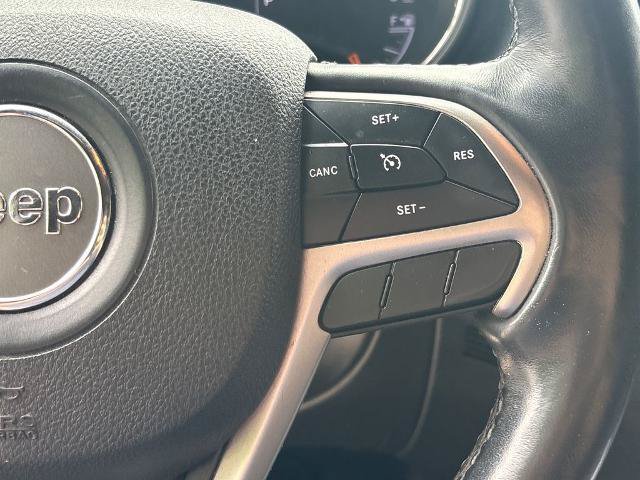 Used 2018 Jeep Grand Cherokee Laredo RWD image 20