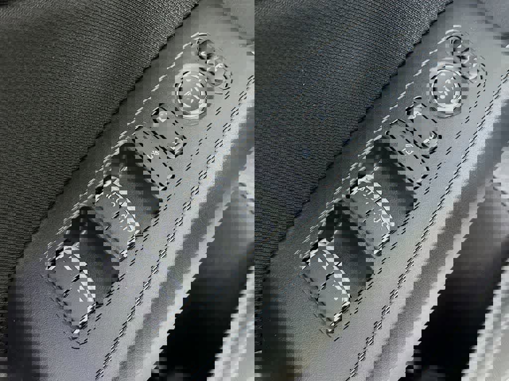 Used 2022 Honda Civic Sport image 28