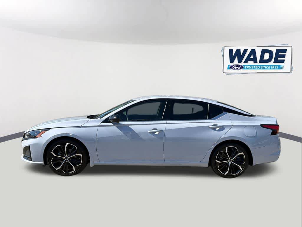 Used 2024 Nissan Altima 2.5 SR FWD image 8