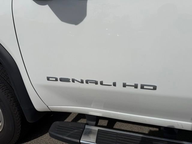 Used 2025 GMC Sierra 3500 Denali w/ Denali Reserve Package AWD/4WD image 13