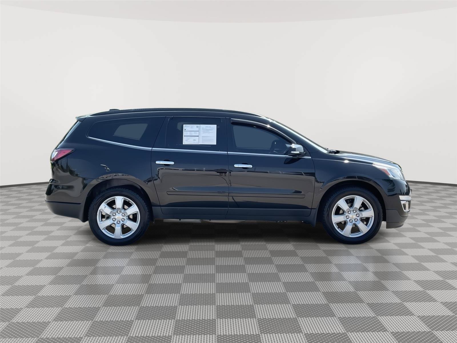 Used 2017 Chevrolet Traverse LT w/ Style and Technology Package AWD/4WD image 6