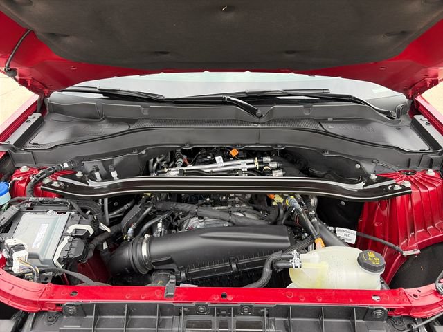 Certified 2025 Ford Explorer ST-Line w/ Premium Package AWD/4WD image 36