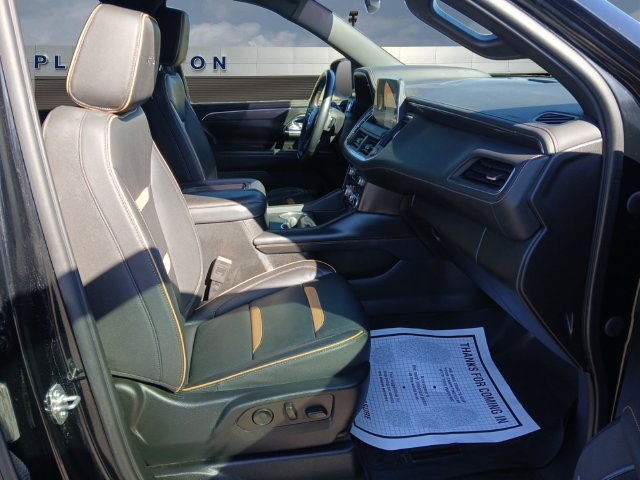 Used 2023 GMC Yukon XL AT4 w/ AT4 Premium Plus Package AWD/4WD image 15