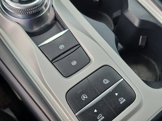 Certified 2024 Ford Explorer XLT RWD image 26
