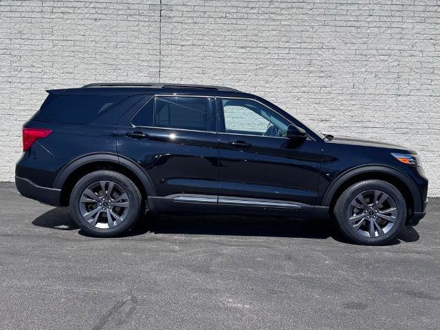 Certified 2023 Ford Explorer XLT w/ Equipment Group 202A AWD/4WD image 4