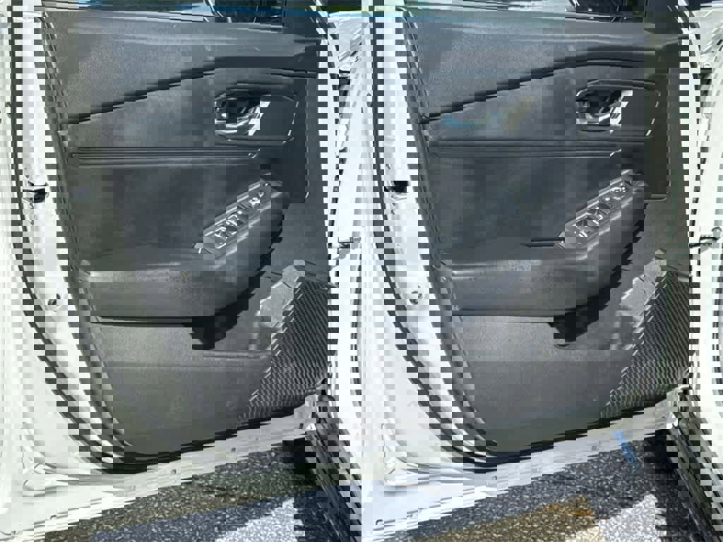 Used 2024 Honda Accord EX image 11