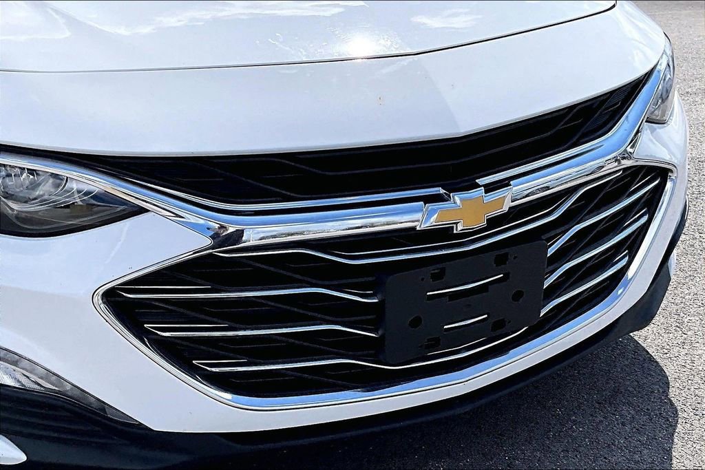 Used 2023 Chevrolet Malibu LT FWD image 30