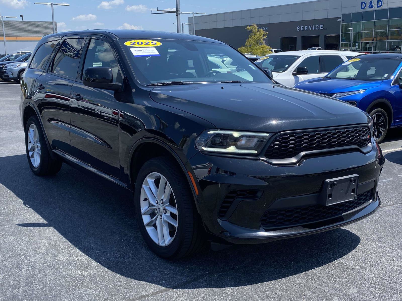 Used 2025 Dodge Durango GT AWD/4WD image 1