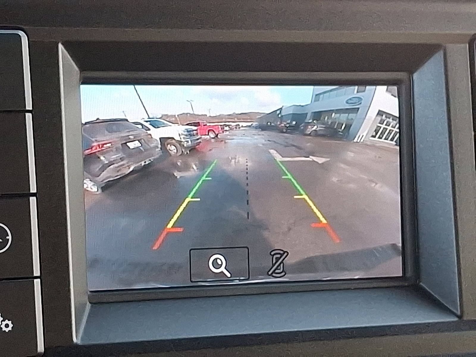 Certified 2018 Ford F150 XLT image 17