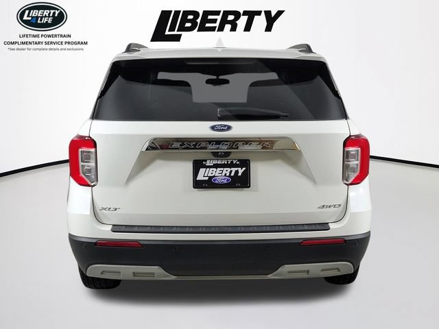 Certified 2022 Ford Explorer XLT w/ Equipment Group 202A AWD/4WD image 5