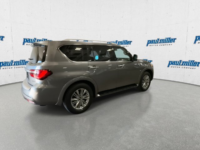 Used 2018 INFINITI QX80 4WD w/ All Season Package image 11