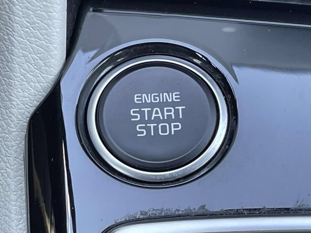 Used 2024 Kia Sportage EX FWD image 28