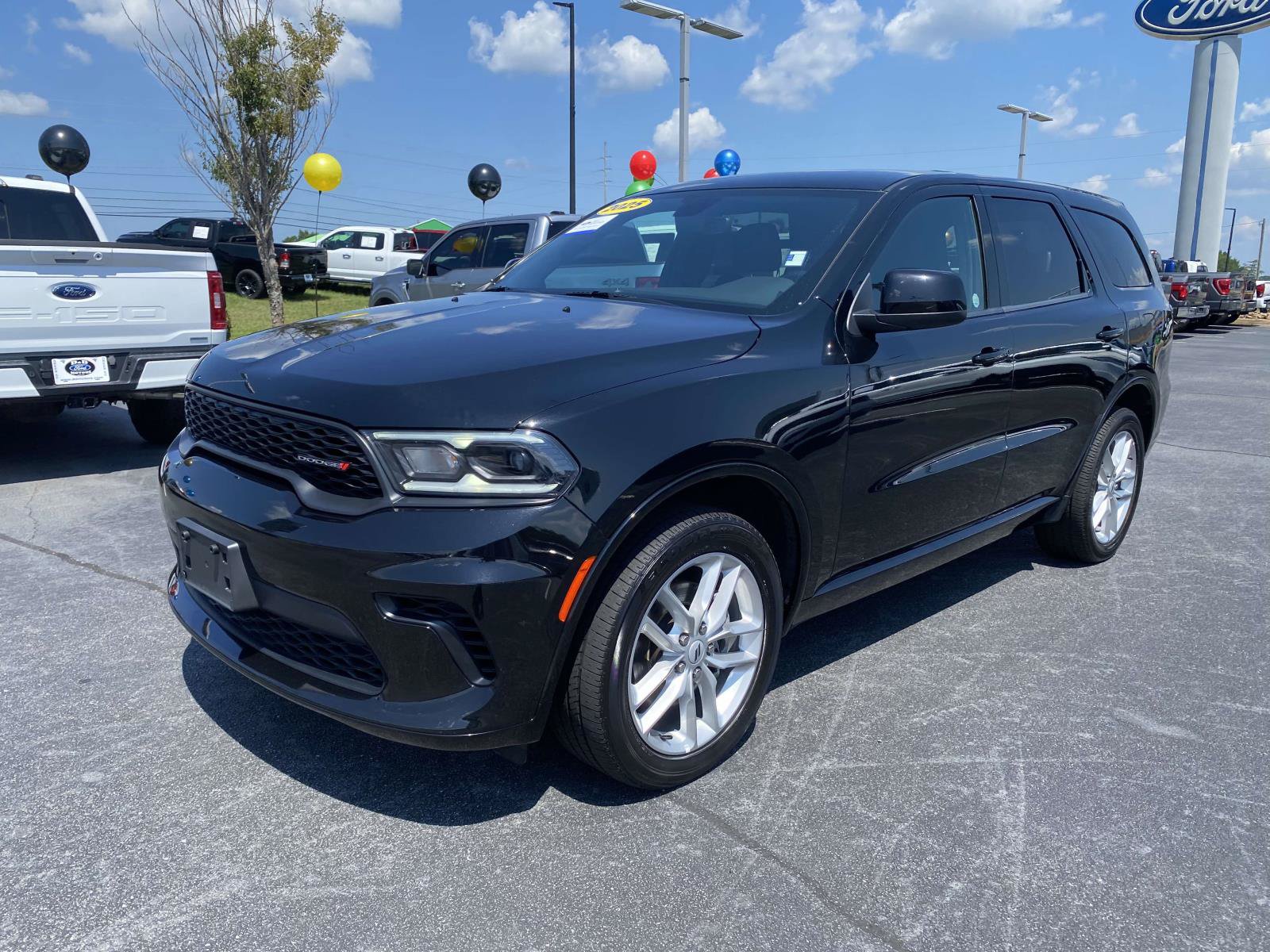 Used 2025 Dodge Durango GT AWD/4WD image 3