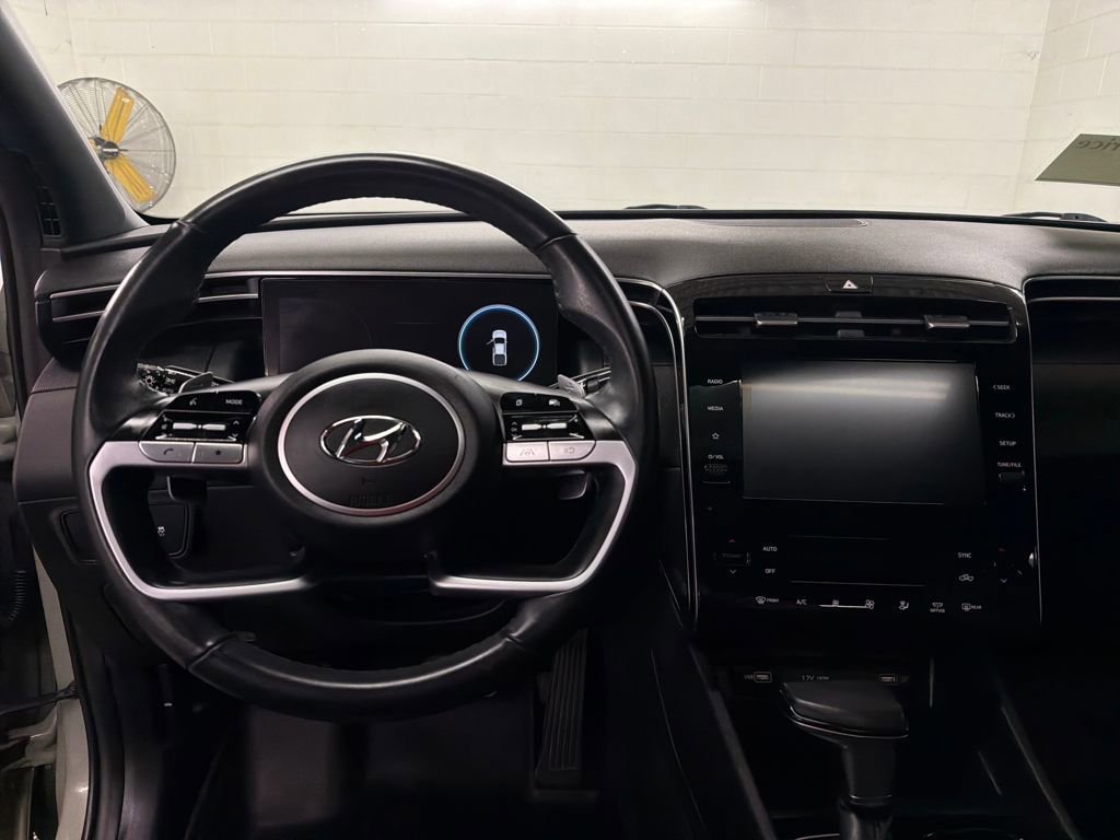 Used 2022 Hyundai Santa Cruz SEL Premium image 13