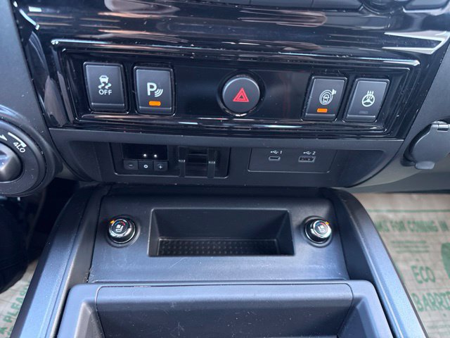 Used 2024 Nissan Titan PRO-4X w/ Pro-4x Convenience Package AWD/4WD image 25