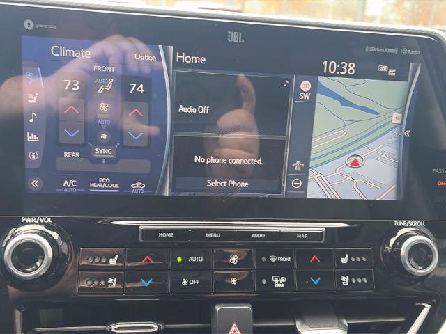 Used 2021 Toyota Highlander Platinum image 29