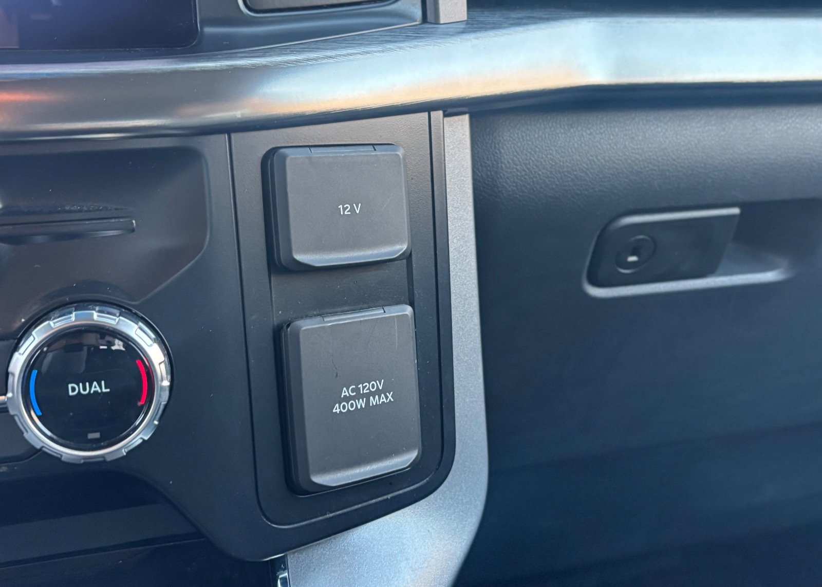 Certified 2022 Ford F150 Lariat w/ Equipment Group 502A High image 57