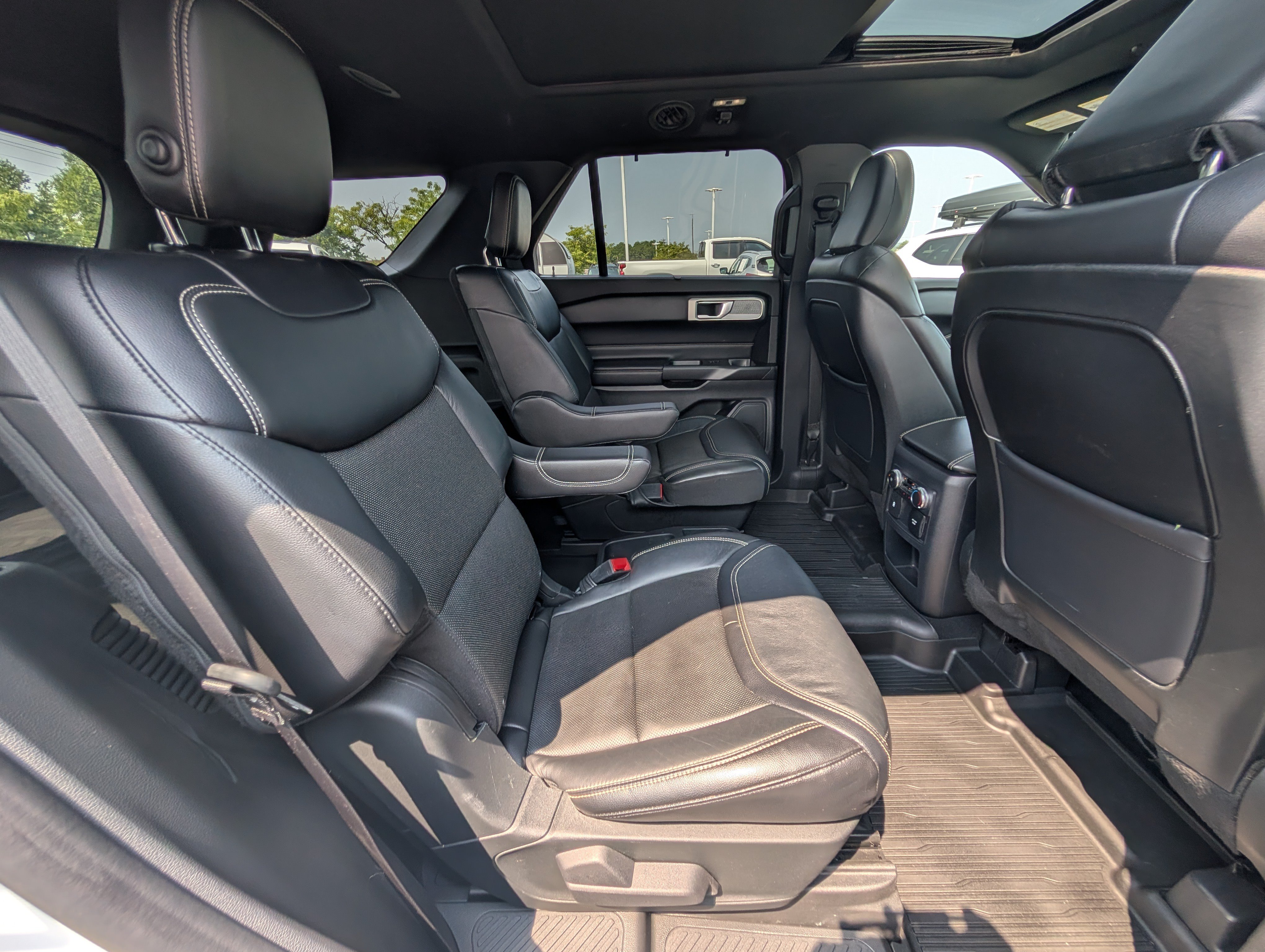 Certified 2020 Ford Explorer ST AWD/4WD image 13