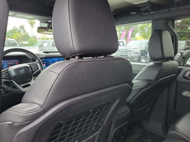 Certified 2023 Ford Bronco Everglades AWD/4WD image 11