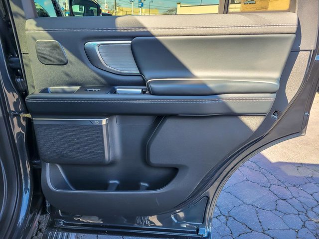 Certified 2025 Ford Expedition Platinum w/ Driver's Package image 29