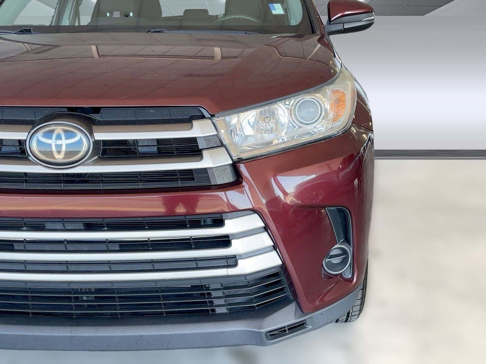 Used 2019 Toyota Highlander LE image 10