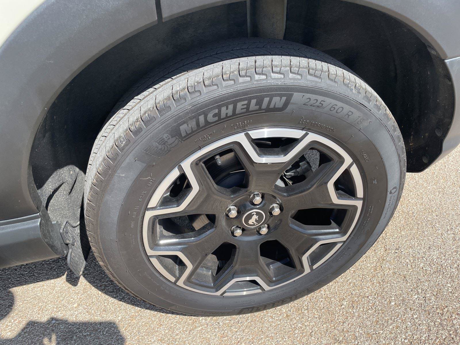 Certified 2025 Ford Bronco Sport Outer Banks w/ Outer Banks Tech Package+ AWD/4WD image 32
