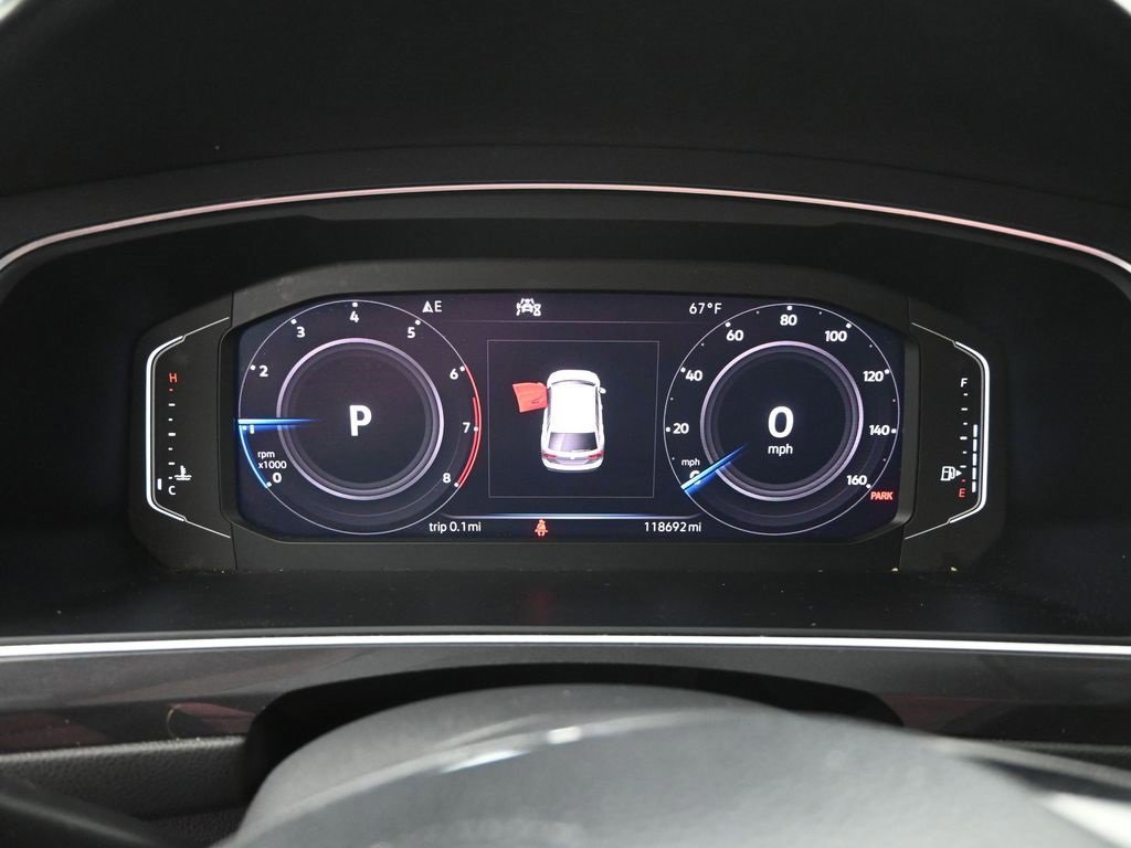 Used 2020 Volkswagen Tiguan SEL image 14