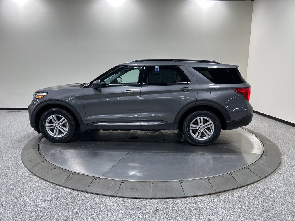 Certified 2023 Ford Explorer XLT w/ Equipment Group 202A AWD/4WD image 10