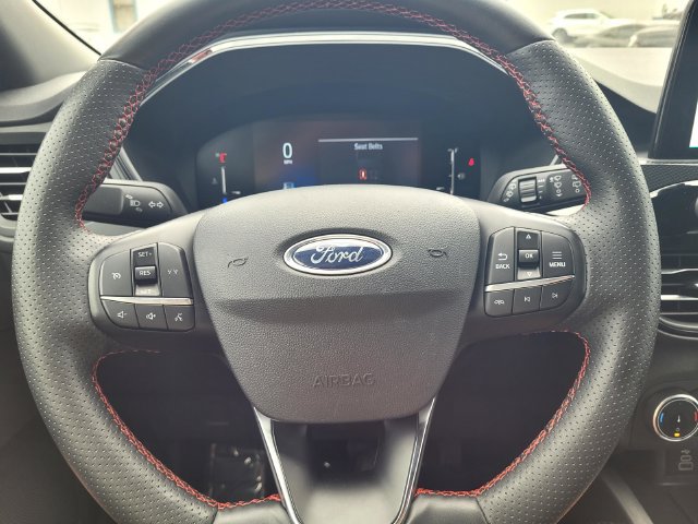 Certified 2025 Ford Escape ST-Line Select AWD/4WD image 25