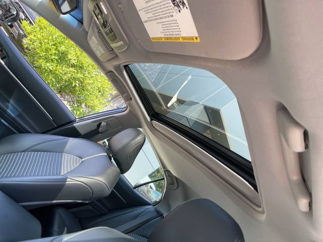 Used 2019 Toyota Camry SE w/ Audio Package FWD image 28