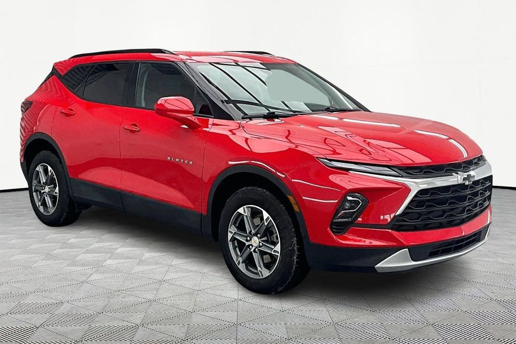 Used 2023 Chevrolet Blazer LT w/ Convenience Package image 5