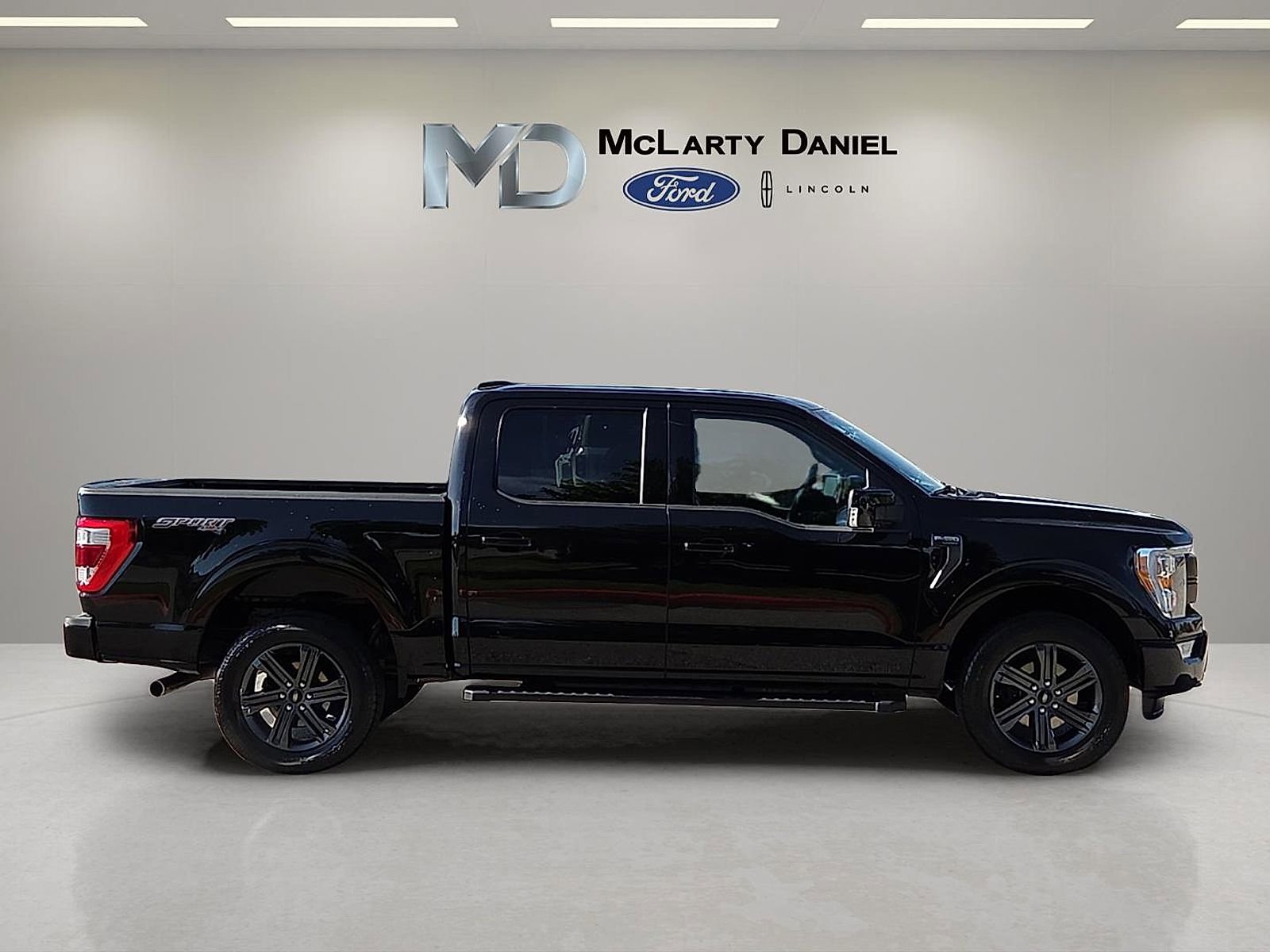 Certified 2023 Ford F150 Lariat AWD/4WD image 6