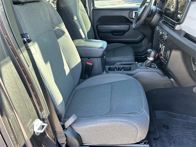 Used 2024 Jeep Gladiator Sport image 27