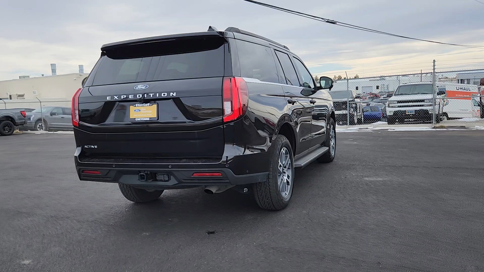 Certified 2025 Ford Expedition Active image 4